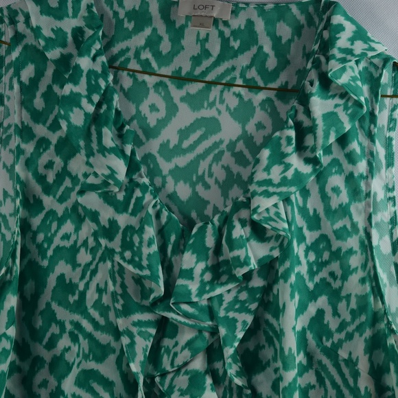 Green Light/Airy Summer Top SZ XL LOFT - Picture 2 of 4